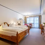 Hotel Trattlerhof 4*