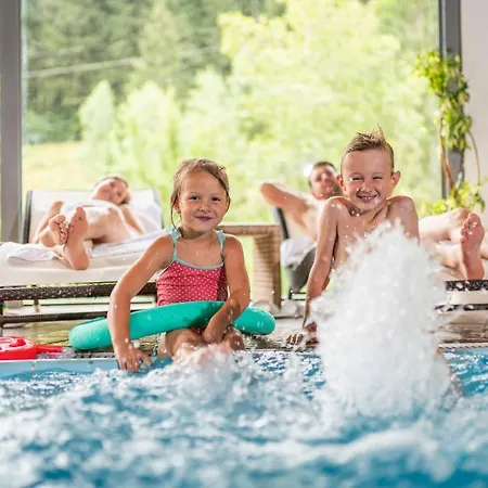 Szálloda Trattlerhof Bad Kleinkirchheim