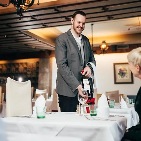 Szálloda Trattlerhof Bad Kleinkirchheim