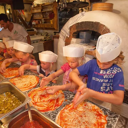 Trattlerhof 4* Bad Kleinkirchheim