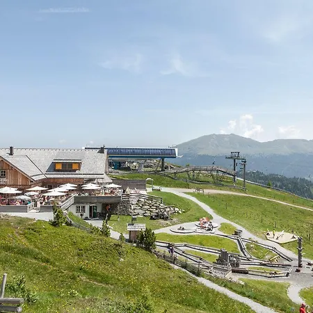 호텔 트라타호프 4*