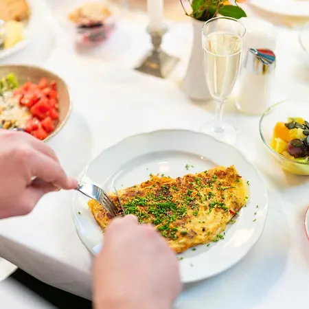 호텔 트라타호프