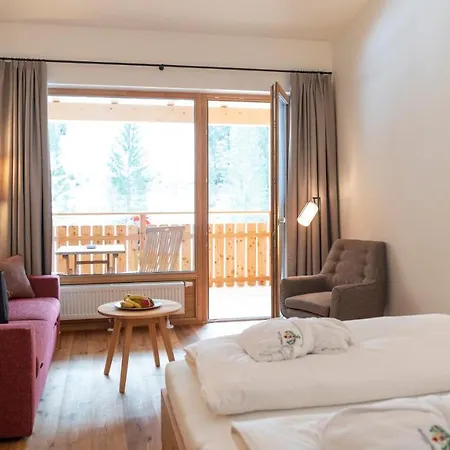 Szálloda Trattlerhof Bad Kleinkirchheim