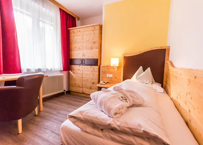 Trattlerhof Hotel 4*