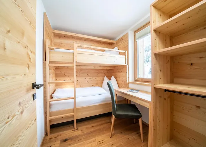 Trattlerhof Hotel 4*